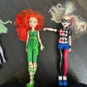 DC SUPER HERO GIRLS